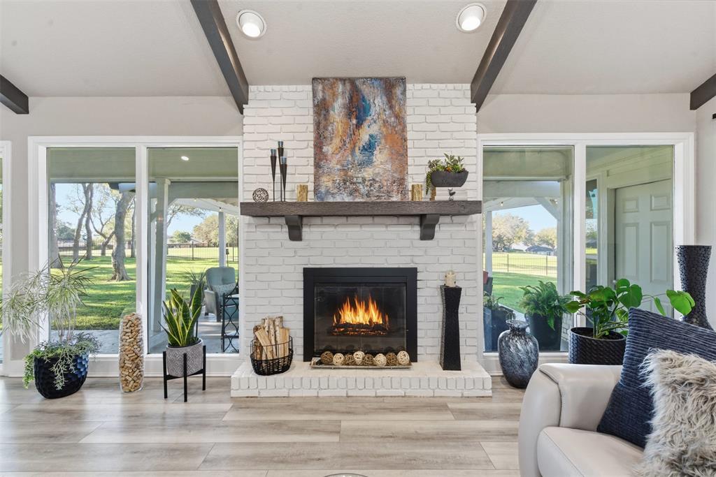 Decordova Bend Estate - Residential