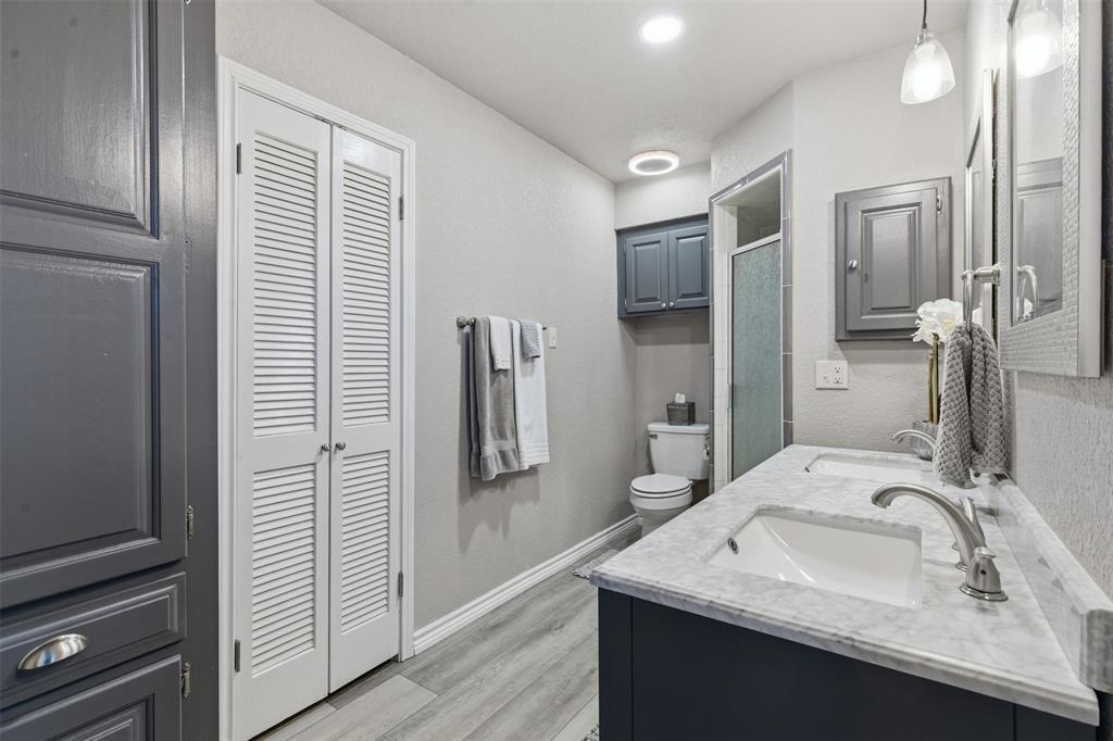 Decordova Bend Estate - Residential