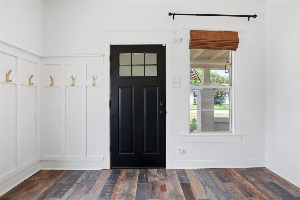 206 S Pendell Avenue