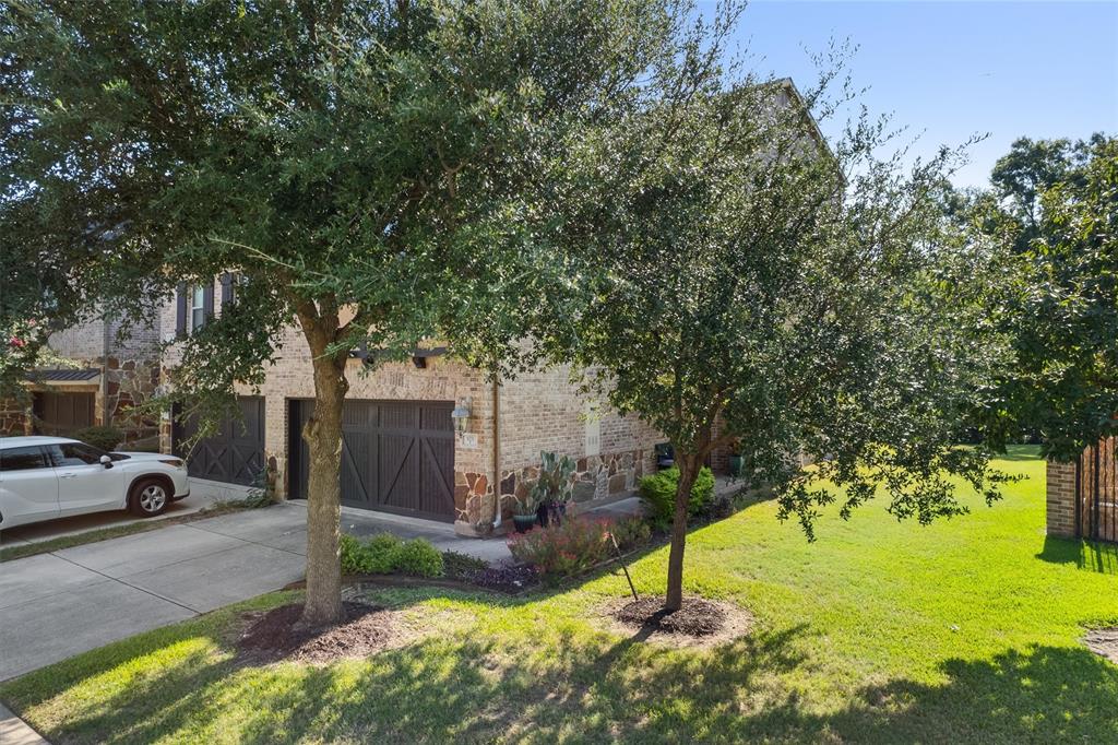 925 Brook Forest Lane