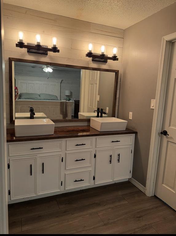 Country Club Acres - Residential