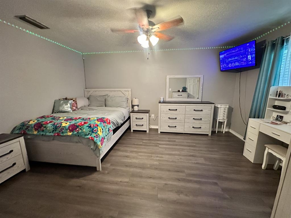 Country Club Acres - Residential