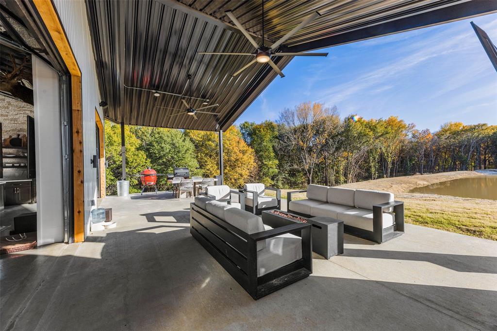 na - Commercial Sale