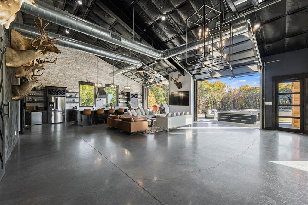 na - Commercial Sale