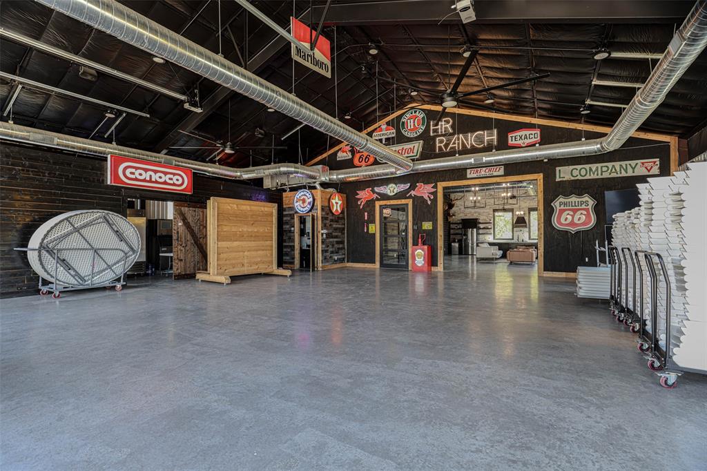 na - Commercial Sale