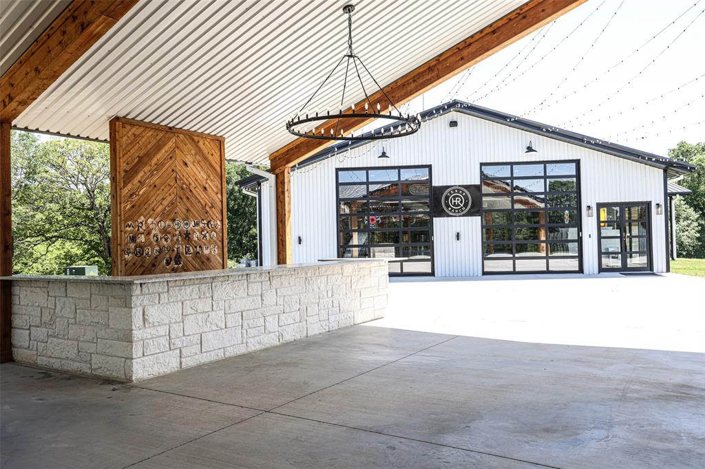 na - Commercial Sale