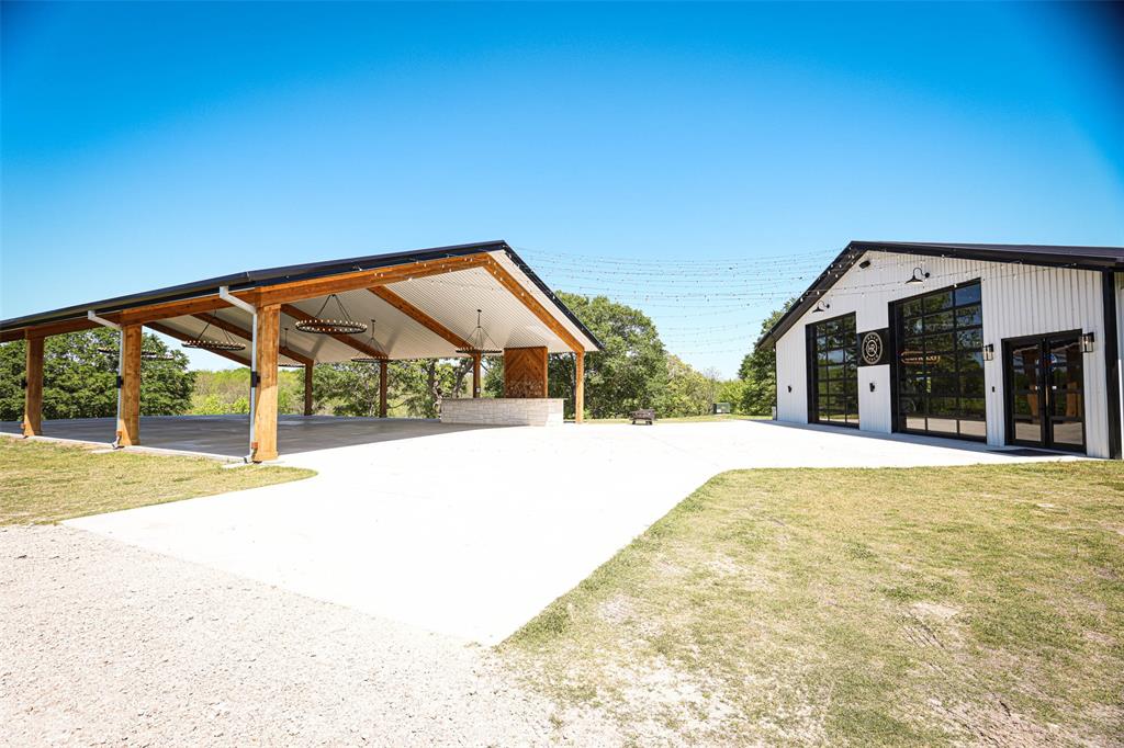 na - Commercial Sale