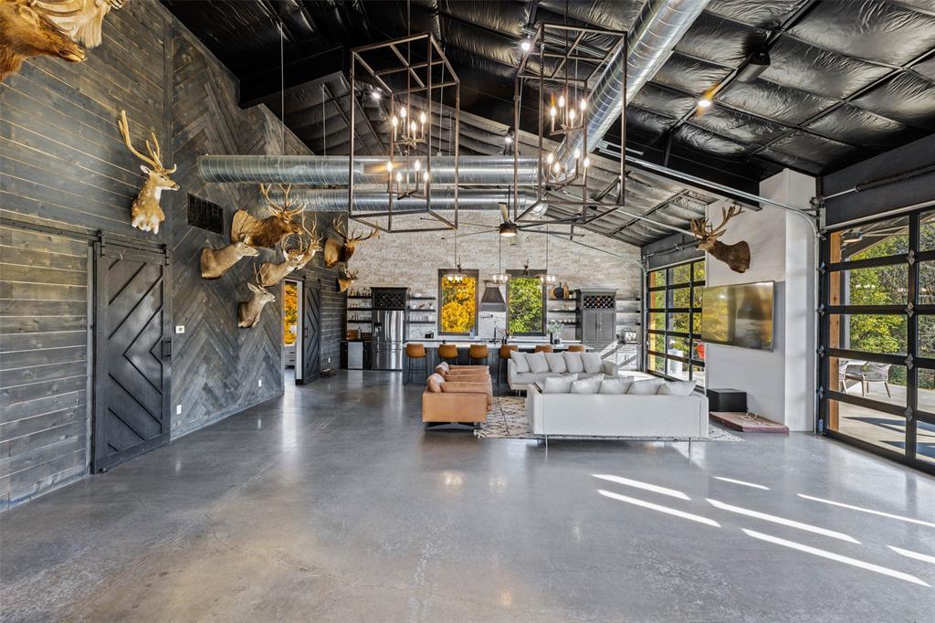 na - Commercial Sale