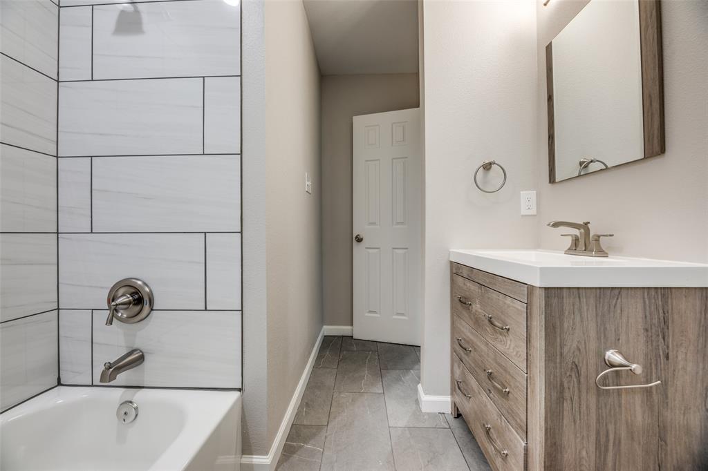 Walls H G - Residential