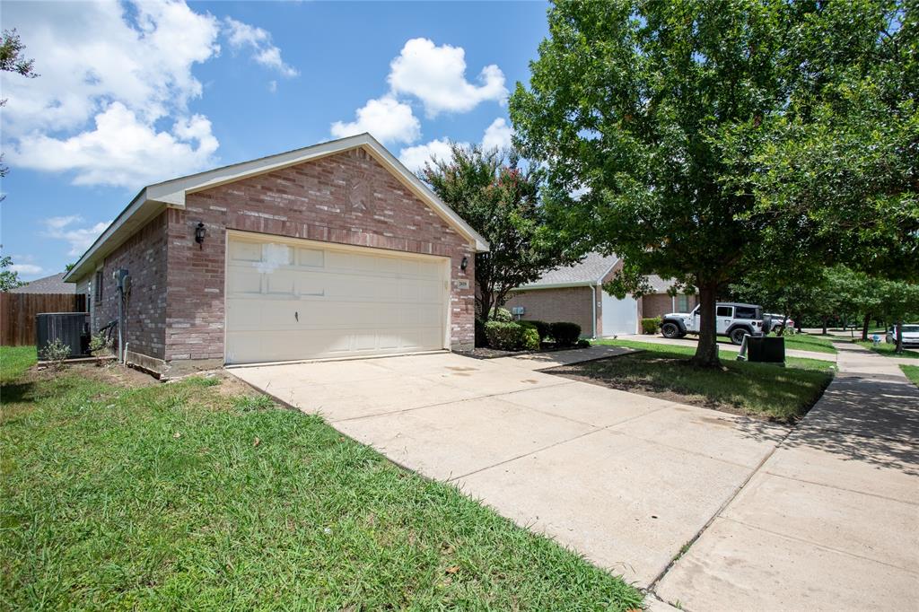2039 Kingsbridge Drive