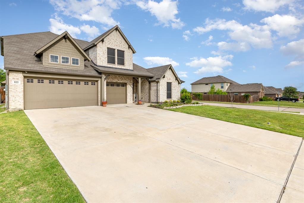 623 Woodridge Drive