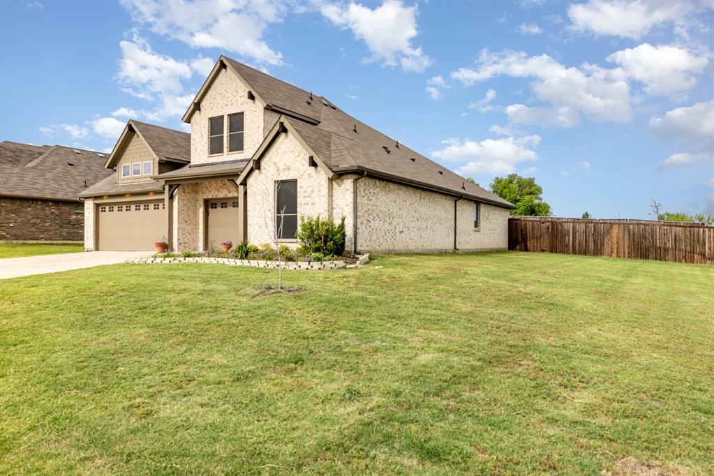 623 Woodridge Drive