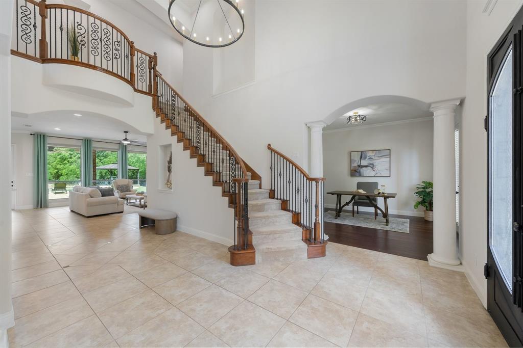 626 Oak Tree Cove