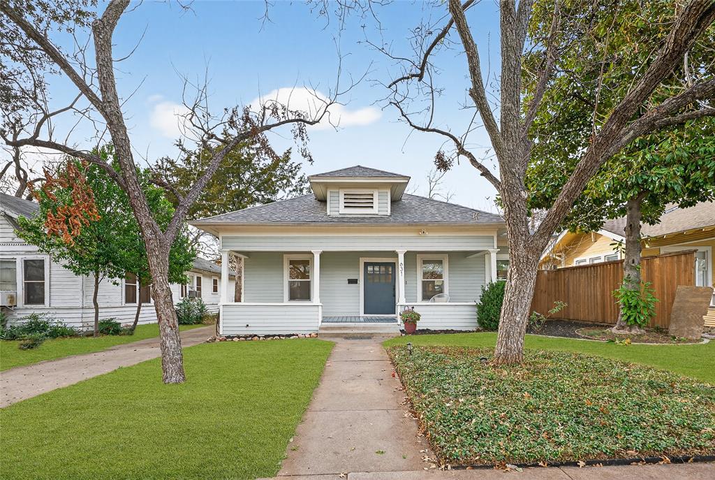 631 N Winnetka Avenue