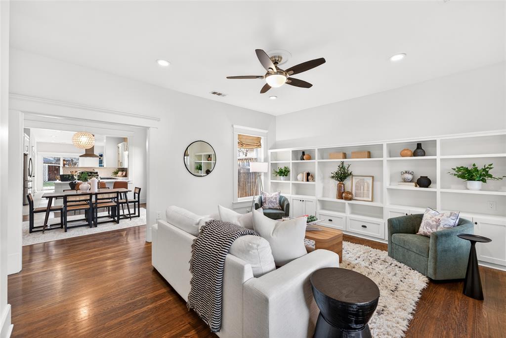 631 N Winnetka Avenue