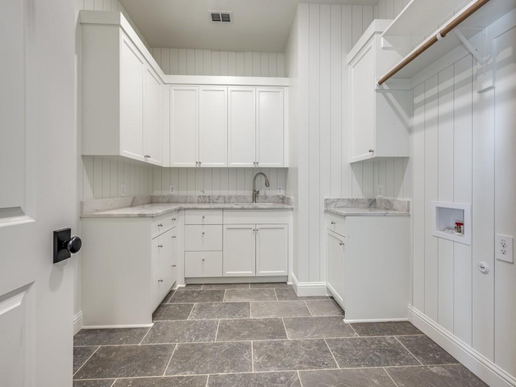 3301 Wellington Lane