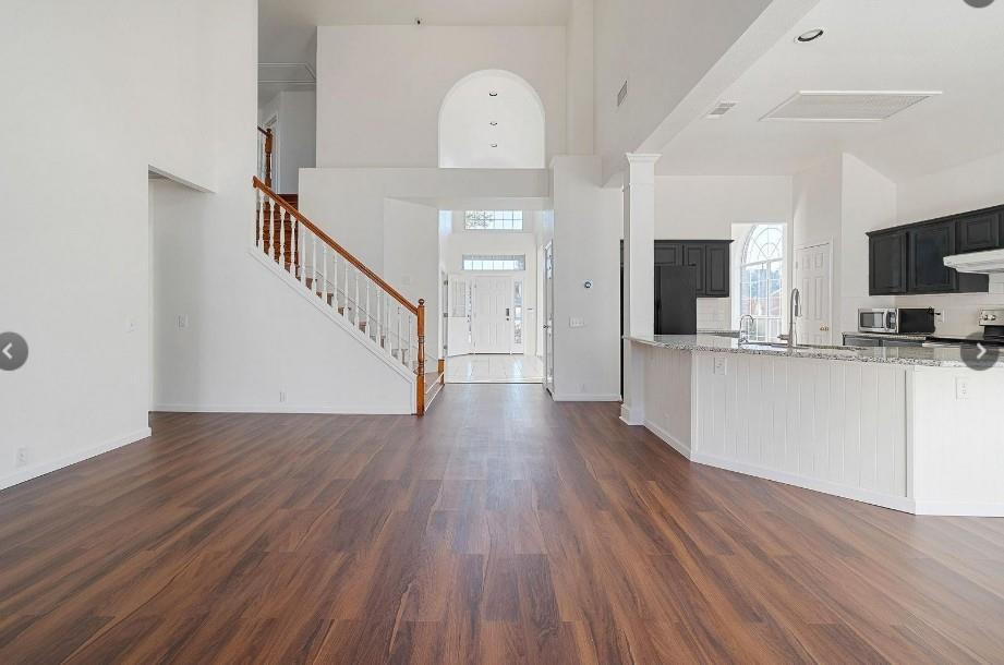 2205 Sunridge Drive