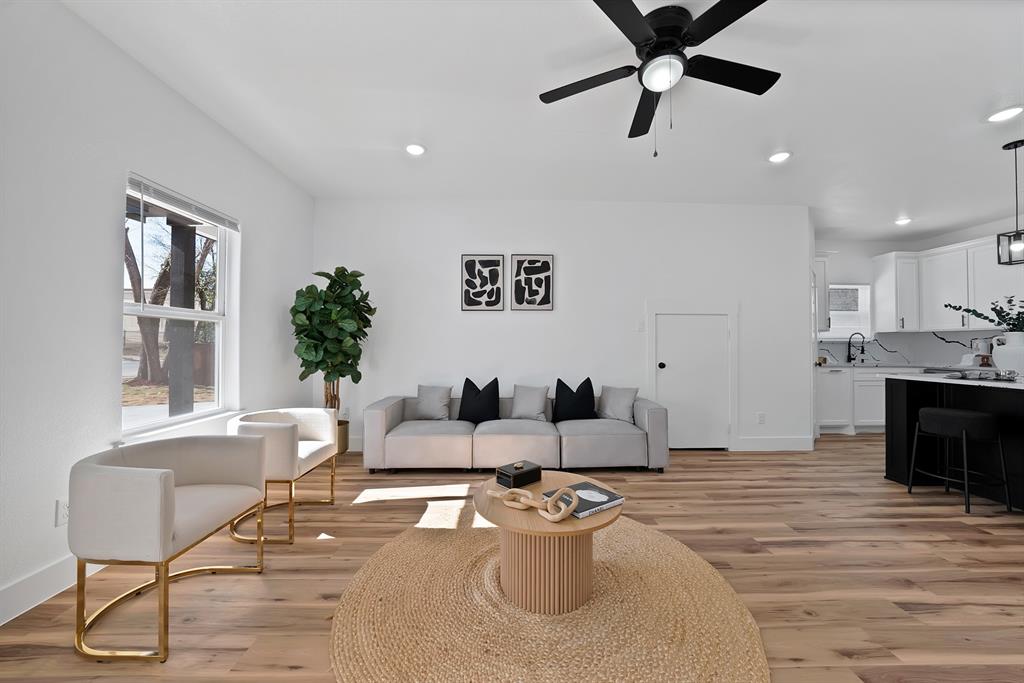 Polytechnic - Residential Income