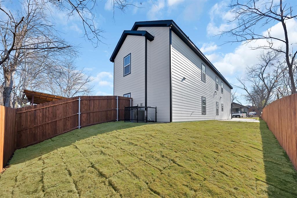 Polytechnic - Residential Income