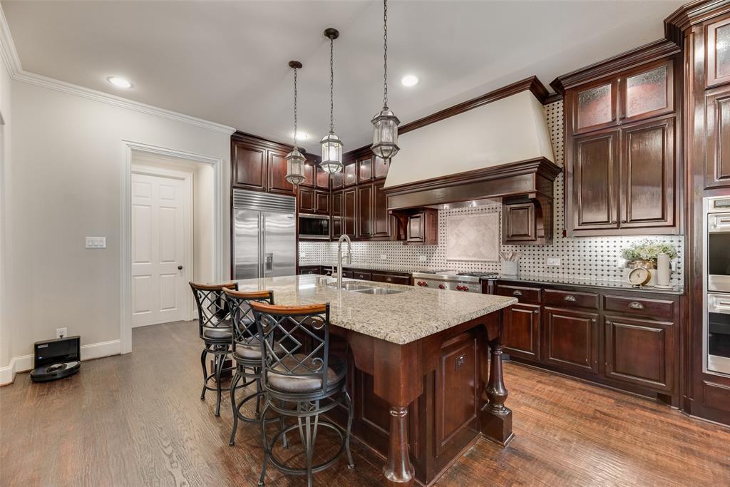 1909 Rising Star Drive