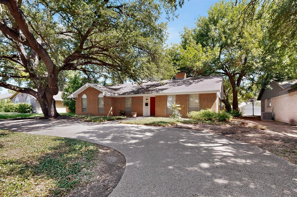 2306 Lawnmeadow Drive