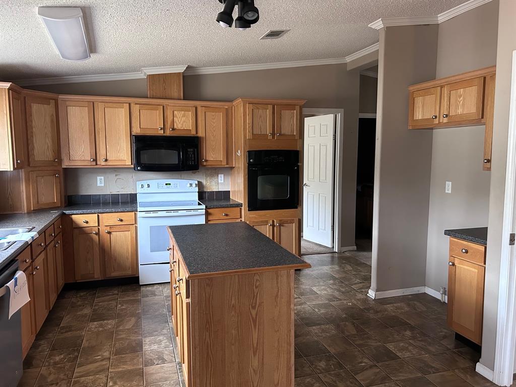 Haugton Trace Un #3 - Residential