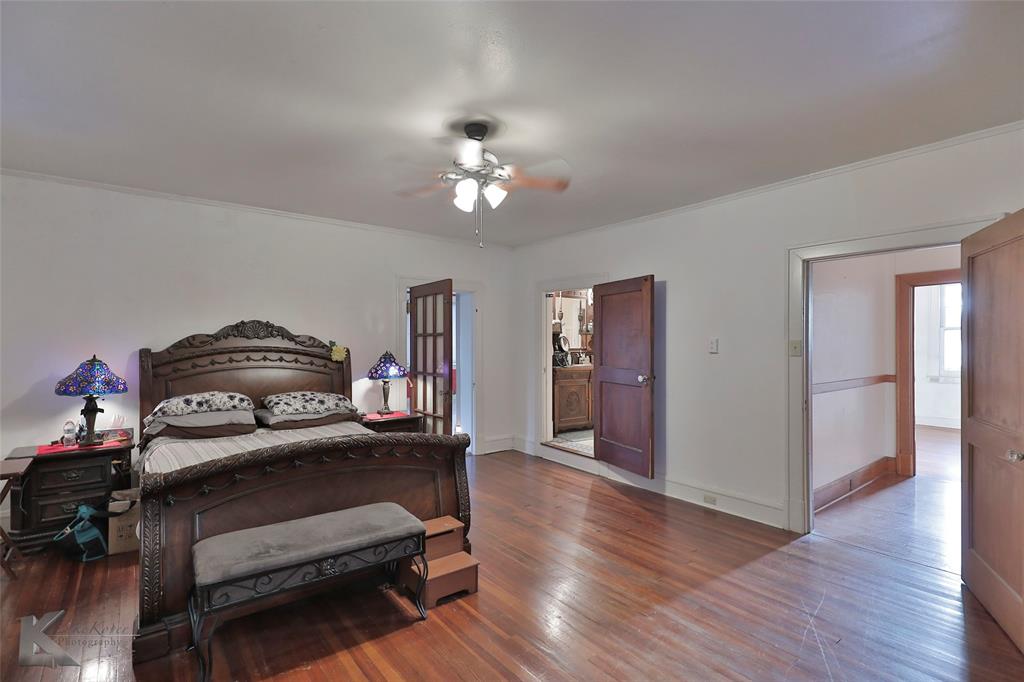 Henry Sayles Of Harris - Residential