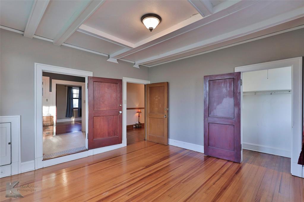 Henry Sayles Of Harris - Residential