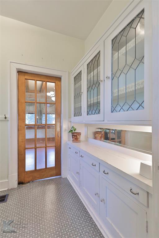 Henry Sayles Of Harris - Residential