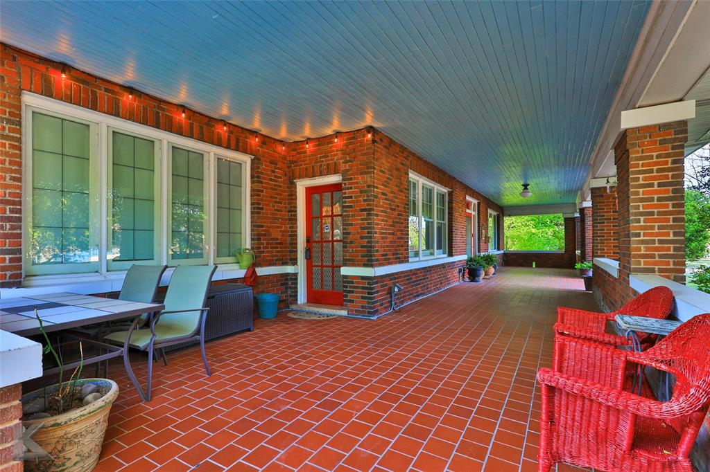 Henry Sayles Of Harris - Residential