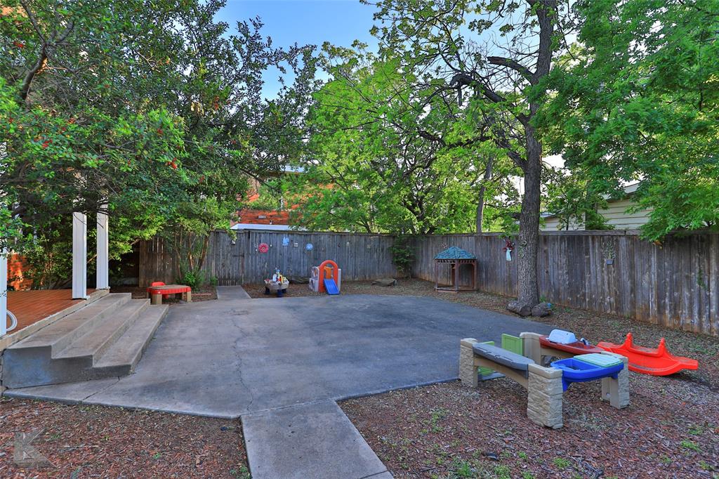 Henry Sayles Of Harris - Residential