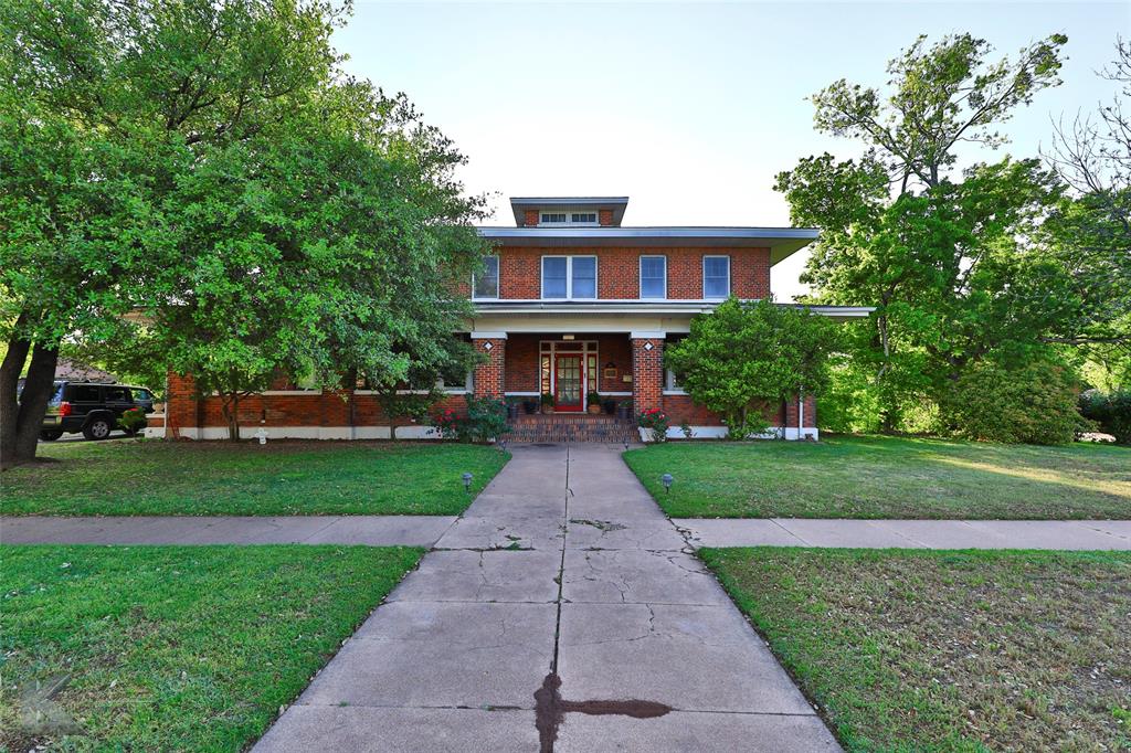 Henry Sayles Of Harris - Residential