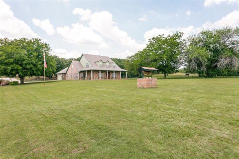 A home in Forestburg