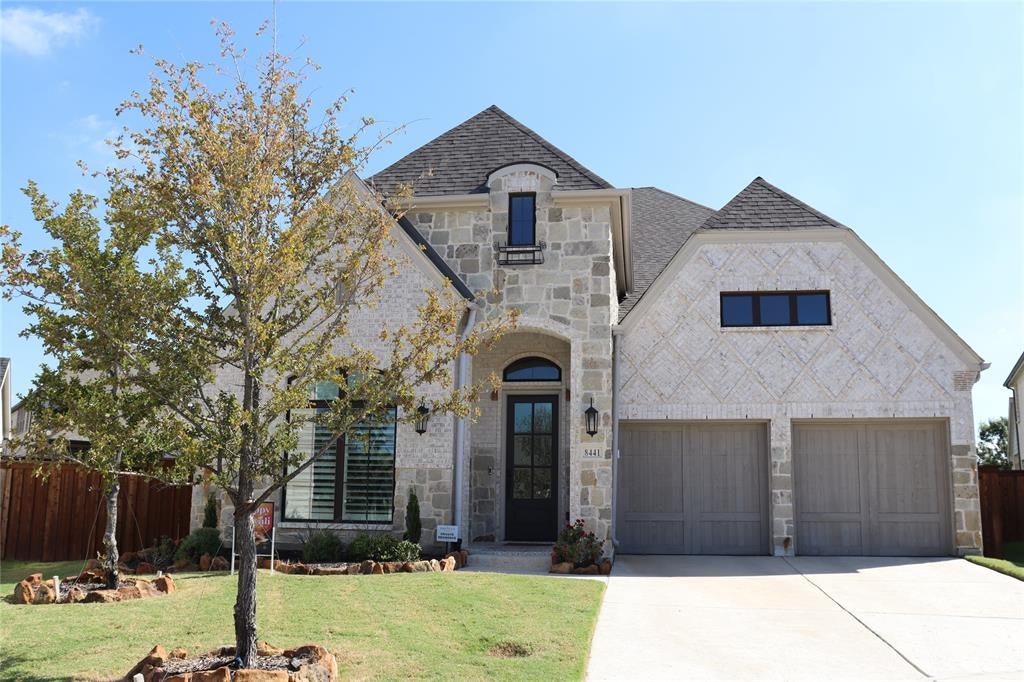 Photo 1 of 23 — 8441 Wembley, The Colony, TX 75056