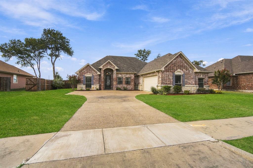 810 Woodcrest Drive