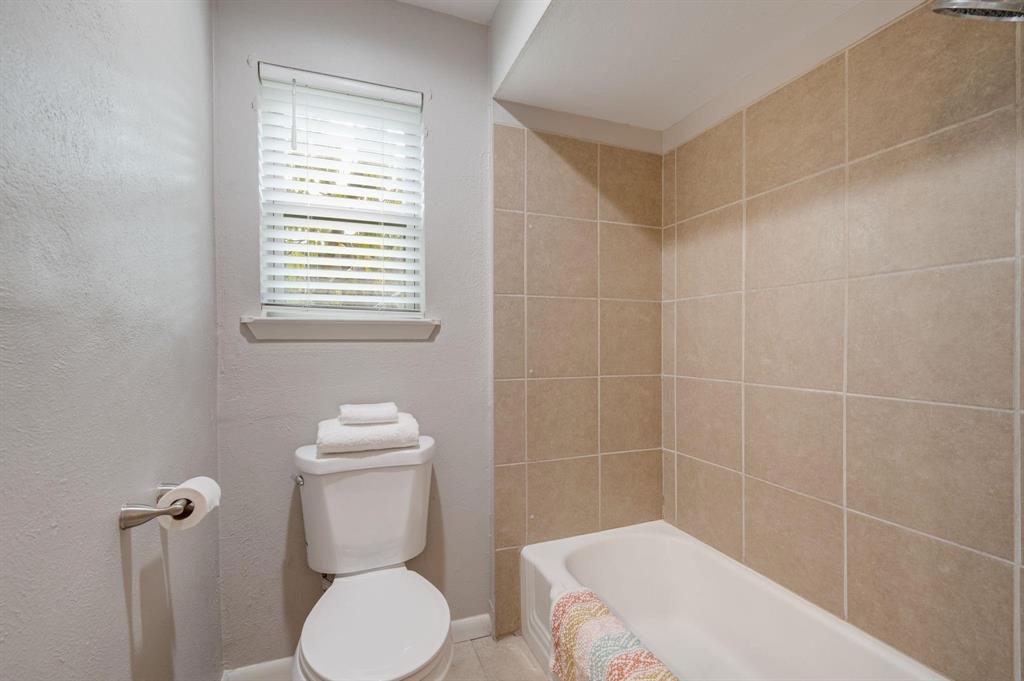 Ferguson Heights Add 04 - Residential Lease