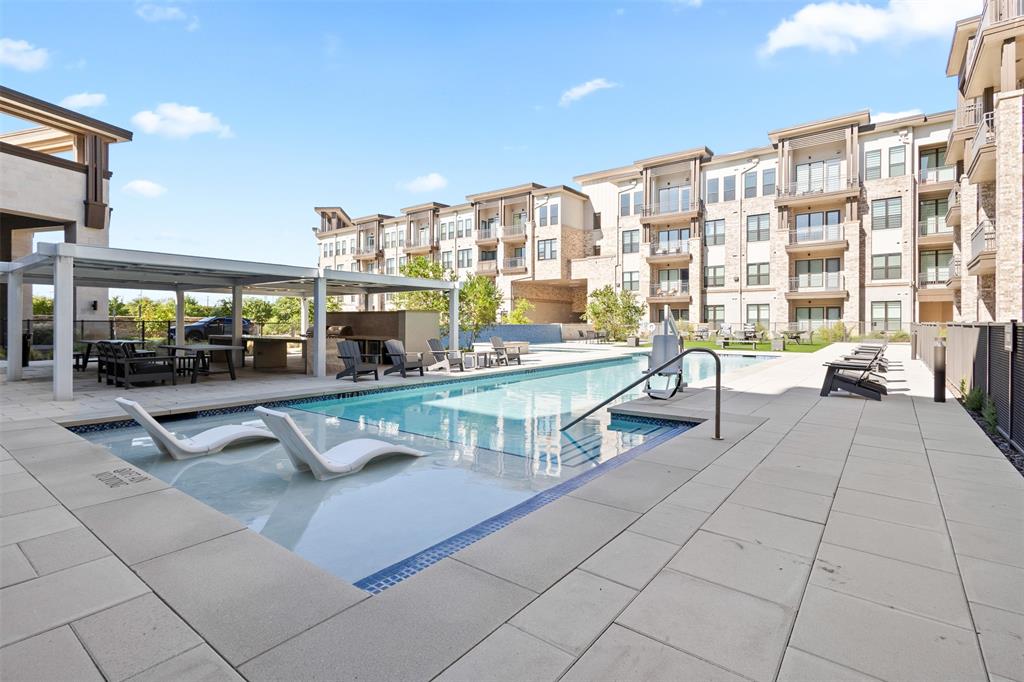 THE VIEW RESIDENTIAL CONDOMINIUM - Residential Lease