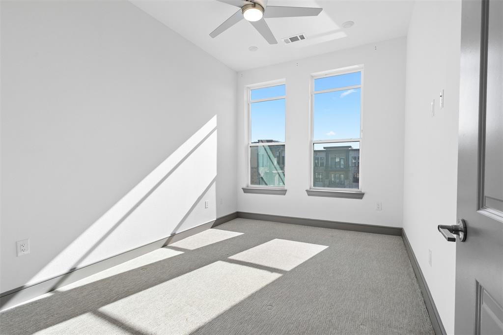 THE VIEW RESIDENTIAL CONDOMINIUM - Residential Lease