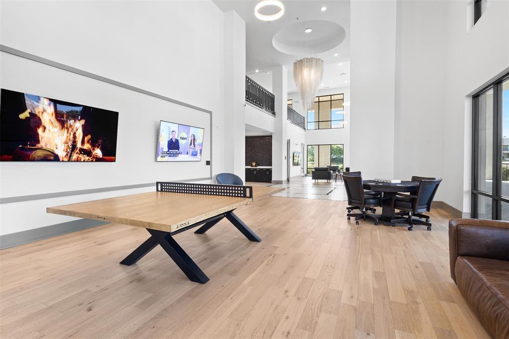 THE VIEW RESIDENTIAL CONDOMINIUM - Residential Lease