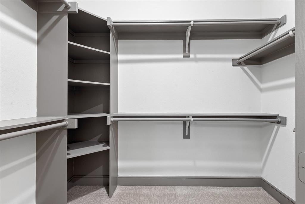 THE VIEW RESIDENTIAL CONDOMINIUM - Residential Lease