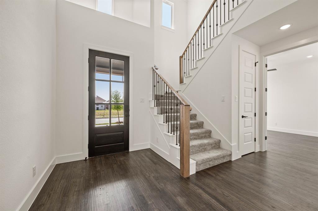 249 Observation Drive N