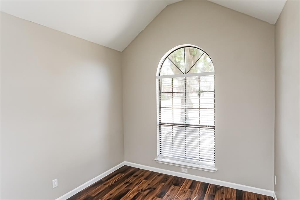 Westwood Add 05 Ph B - Residential Lease