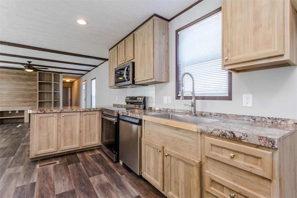 2900 S Interstate Highway 35 E 197