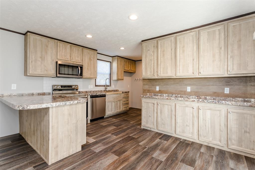 2900 S Interstate Highway 35 E 197