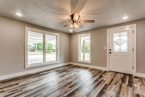 A home in Jacksboro