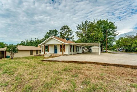 A home in Jacksboro