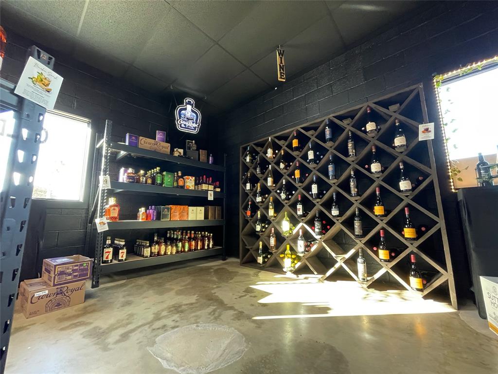 OTP DENISON - Commercial Sale