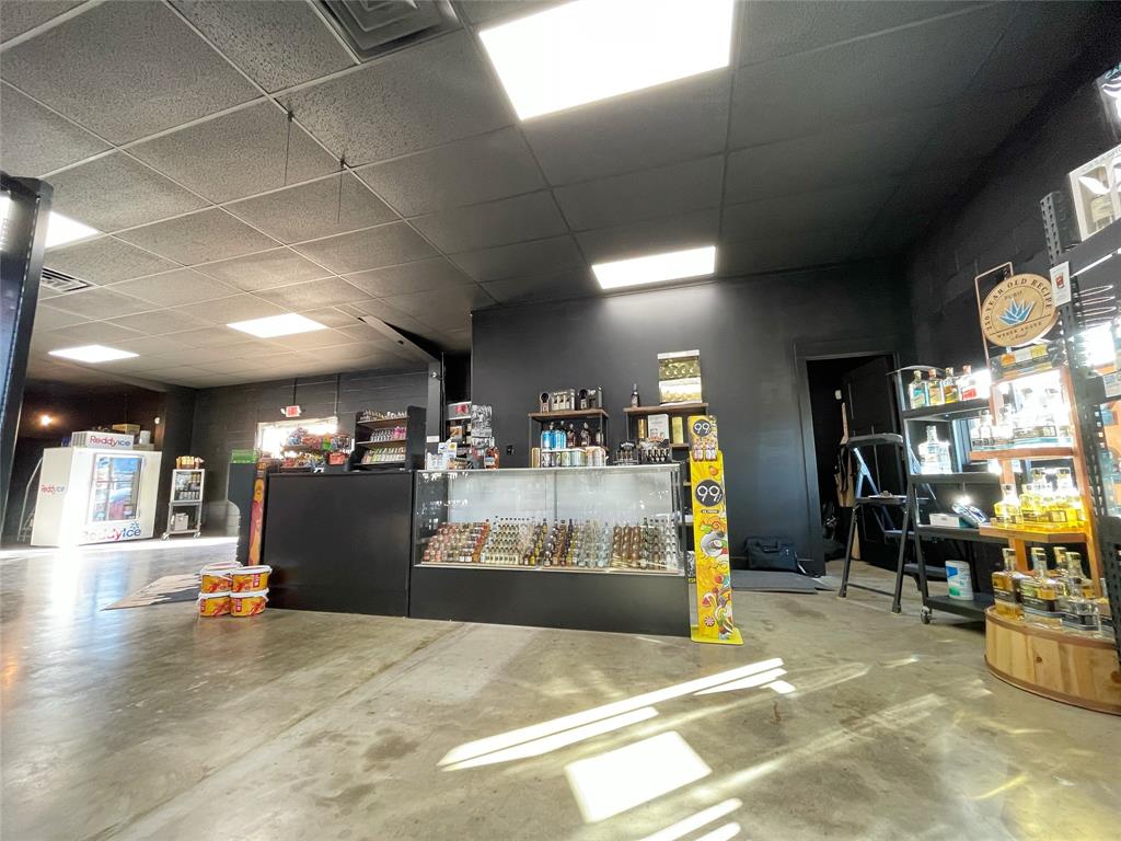 OTP DENISON - Commercial Sale