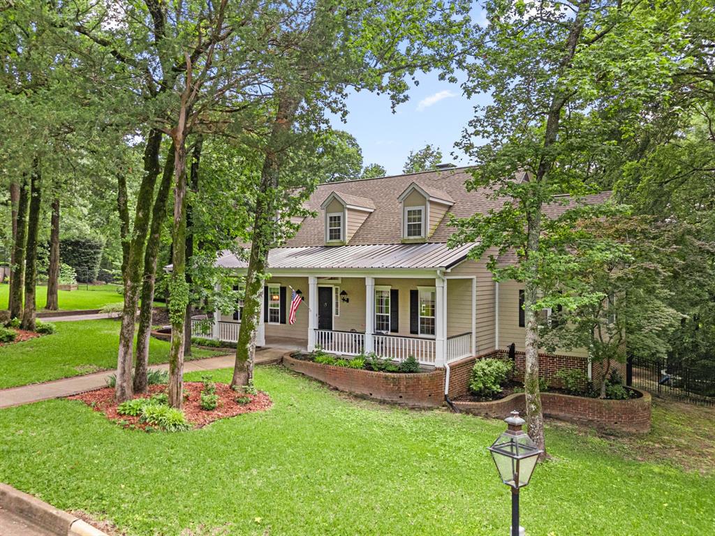 3631 River Oaks Court