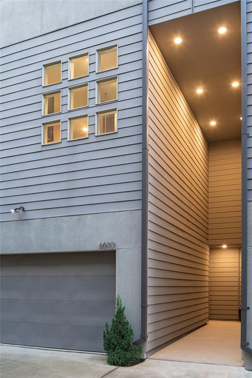 HAWTHORNE STREET TOWNHOMES - Residential